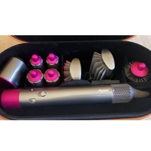 Dyson airwrap complete styler, excellent condition!